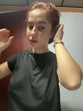 Snapshot of HannaSmiith chatting on 01-15-25, 10:38 HannaSmiith online show from 01-15-25, 10:38