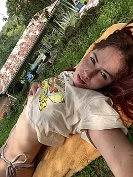 Snapshot of HannaSmiith chatting on 01-28-25, 05:56 HannaSmiith online show from 01-28-25, 05:56