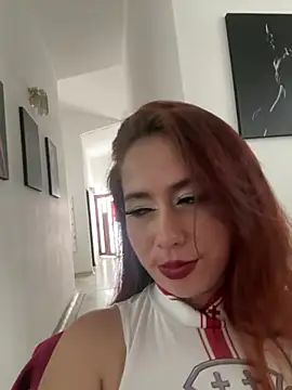 Snapshot of HannaSmiith chatting on 02-17-25, 02:48 HannaSmiith online show from 02-17-25, 02:48