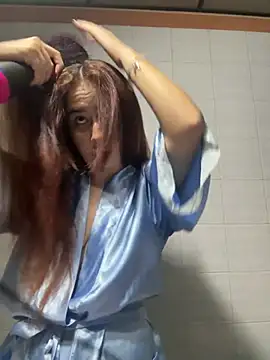 Snapshot of HannaSmiith chatting on 02-22-25, 09:45 HannaSmiith online show from 02-22-25, 09:45