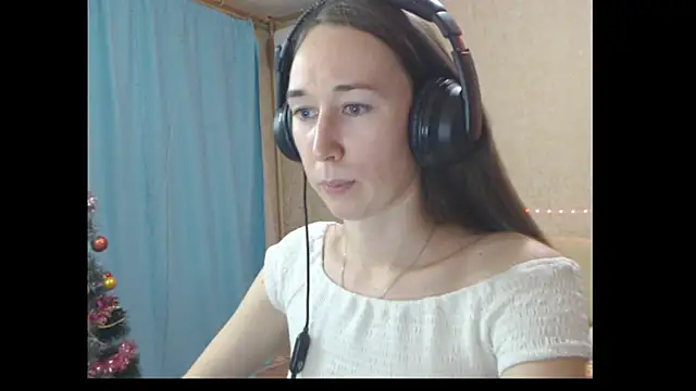 Snapshot of --Model--2 chatting on 01-04-25, 08:48 --Model--2 online show from 01-04-25, 08:48