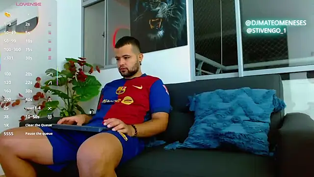 Snapshot of MattMeness chatting on 10-10-25, 07:18 MattMeness online show from 10-10-25, 07:18