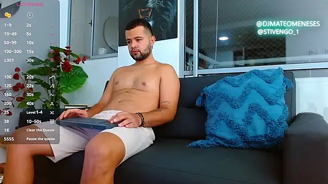 Snapshot of MattMeness chatting on 10-17-25, 08:28 MattMeness online show from 10-17-25, 08:28