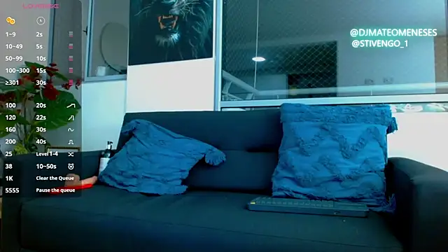 Snapshot of MattMeness chatting on 10-22-25, 09:09 MattMeness online show from 10-22-25, 09:09