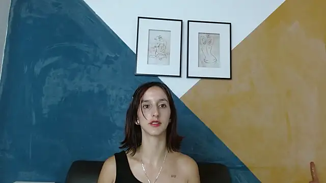 Ambar Roux  online show from 01-04-25, 07:34