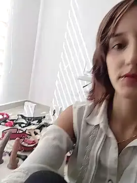 Snapshot of Ambar_Roux_ chatting on 11-10-25, 01:43 Ambar Roux online show from 11-10-25, 01:43