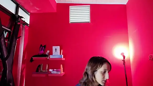 Snapshot of Ambar_Roux_ chatting on 02-06-26, 01:14 Ambar Roux online show from 02-06-26, 01:14