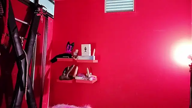 Snapshot of Ambar_Roux_ chatting on 02-24-26, 12:58 Ambar Roux online show from 02-24-26, 12:58