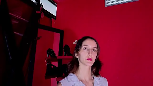 Ambar Roux  online show from 06-03-26, 12:52