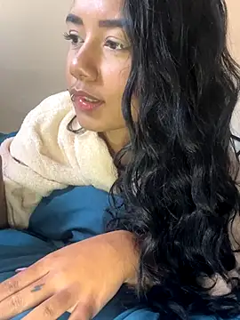 Snapshot of _Luana chatting on 12-02-24, 12:51 Luana online show from 12-02-24, 12:51