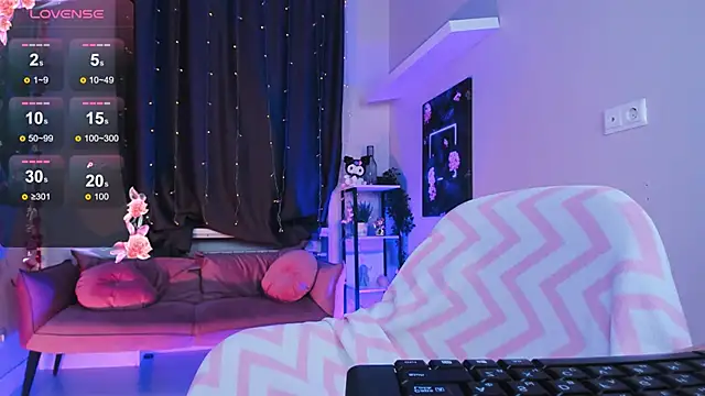 Snapshot of Bunny__of_love chatting on 02-05-25, 04:47 Bunny of love online show from 02-05-25, 04:47