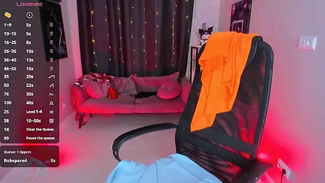 Snapshot of Bunny__of_love chatting on 03-12-25, 07:49 Bunny of love online show from 03-12-25, 07:49