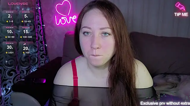 Snapshot of KellyCrystall chatting on 03-12-26, 01:56 KellyCrystall online show from 03-12-26, 01:56