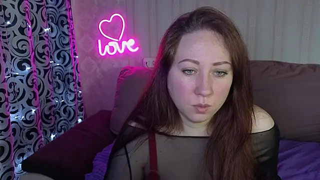 Snapshot of KellyCrystall chatting on 03-25-26, 02:17 KellyCrystall online show from 03-25-26, 02:17