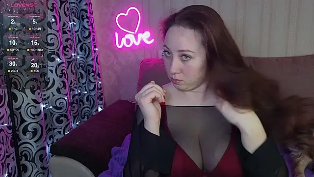 Snapshot of KellyCrystall chatting on 03-27-26, 08:59 KellyCrystall online show from 03-27-26, 08:59