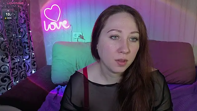 Snapshot of KellyCrystall chatting on 03-28-26, 02:22 KellyCrystall online show from 03-28-26, 02:22