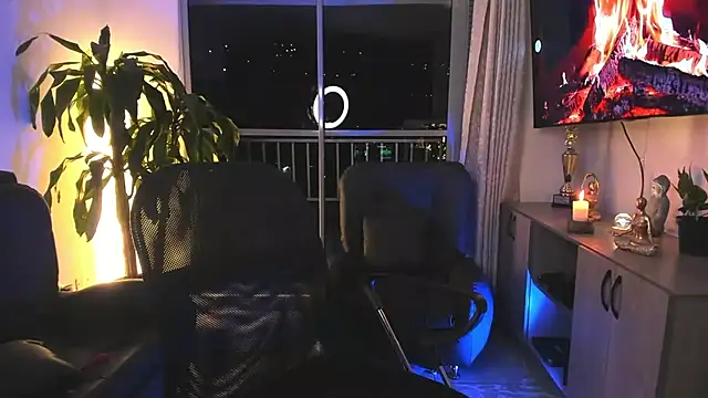 Snapshot of Jasperjoness chatting on 03-22-25, 08:18 Jasperjoness online show from 03-22-25, 08:18