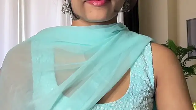 Snapshot of sexy_m23 chatting on 10-12-25, 06:56 sexy m23 online show from 10-12-25, 06:56