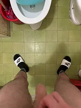 Snapshot of Miky_21 chatting on 09-09-25, 04:45 Miky 21 online show from 09-09-25, 04:45