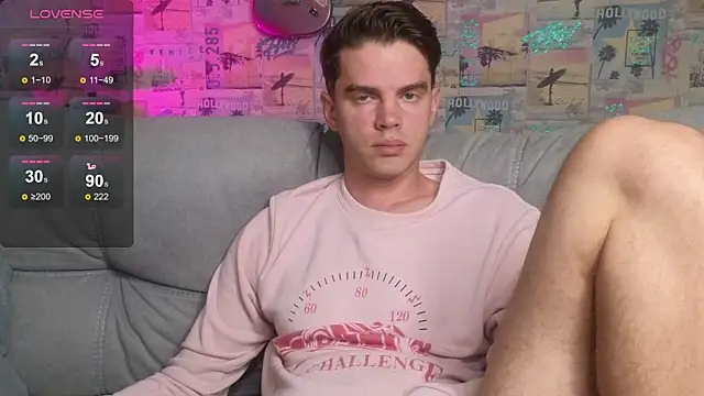 Snapshot of Mike_Burn chatting on 10-23-25, 01:32 Mike Burn online show from 10-23-25, 01:32