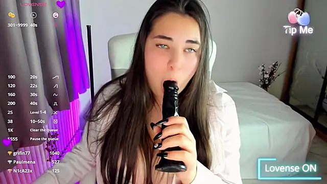 Snapshot of Lillianhot68 chatting on 01-27-25, 10:49 Lillianhot68 online show from 01-27-25, 10:49