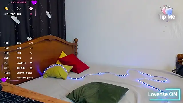 Snapshot of Lillianhot68 chatting on 02-09-25, 11:25 Lillianhot68 online show from 02-09-25, 11:25