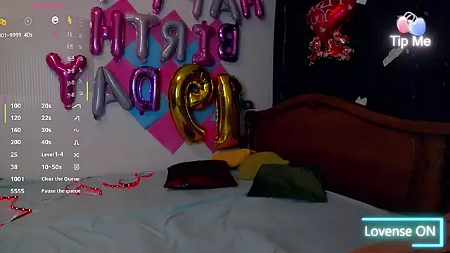 Snapshot of Lillianhot68 chatting on 02-18-25, 05:10 Lillianhot68 online show from 02-18-25, 05:10