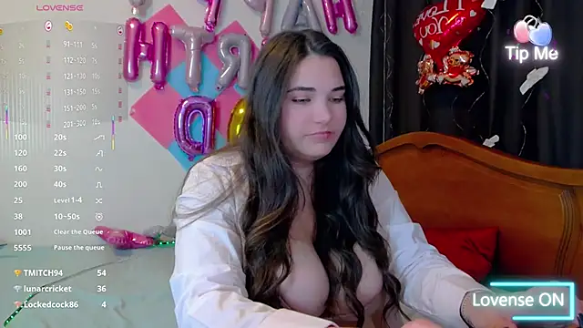 Snapshot of Lillianhot68 chatting on 02-20-25, 04:57 Lillianhot68 online show from 02-20-25, 04:57