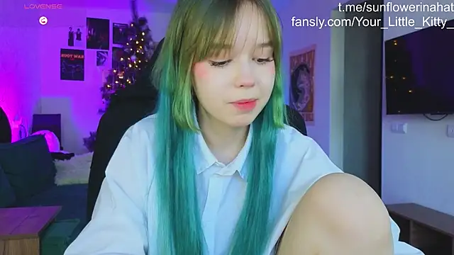 Snapshot of 812sunflowerinahat chatting on 12-20-24, 09:32 812sunflowerinahat online show from 12-20-24, 09:32