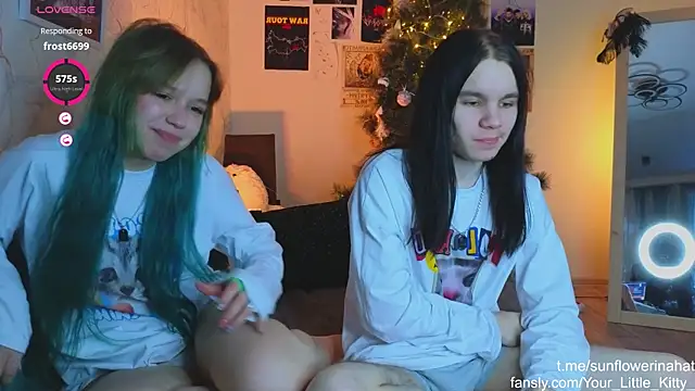 Snapshot of 812sunflowerinahat chatting on 01-08-25, 11:32 812sunflowerinahat online show from 01-08-25, 11:32