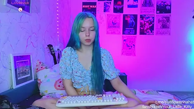 Snapshot of 812sunflowerinahat chatting on 01-29-25, 06:28 812sunflowerinahat online show from 01-29-25, 06:28