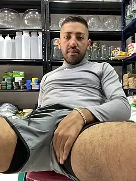 JuanZapata33 online show from 12-27-24, 06:53