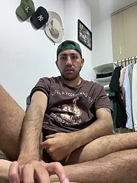 JuanZapata33 online show from 01-24-25, 03:22