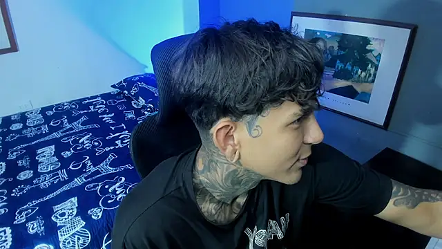 Travistanner 28 online show from 11-08-25, 05:01