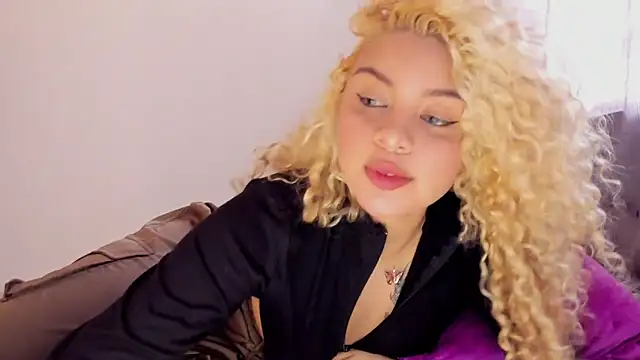 ScarlettDuran online show from 10-30-25, 07:58