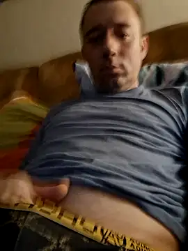 Andrelis122 online show from 11-30-25, 07:29