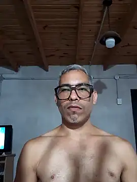 Boy-Bug online show from 01-03-25, 11:23