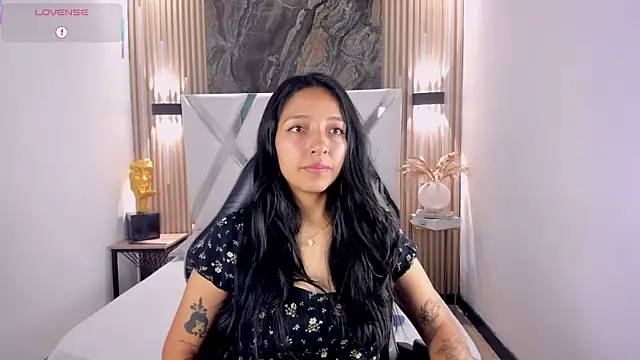 Valery wang online show from 04-24-26, 12:07