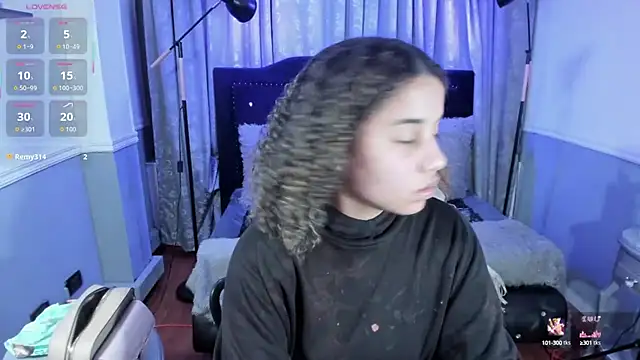 Mayaa ross online show from 09-18-25, 03:41