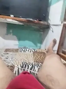 Snapshot of estuker22 chatting on 10-16-25, 04:57 estuker22 online show from 10-16-25, 04:57