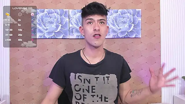 Snapshot of Ryan_Clark_ chatting on 12-01-24, 11:36 Ryan Clark online show from 12-01-24, 11:36