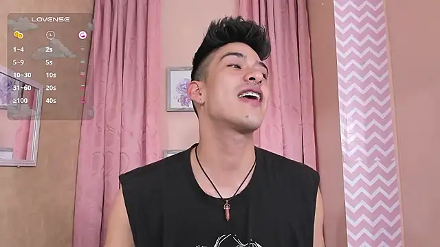 Snapshot of Ryan_Clark_ chatting on 12-06-24, 08:18 Ryan Clark online show from 12-06-24, 08:18