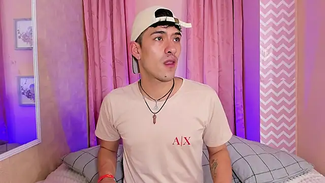 Snapshot of Ryan_Clark_ chatting on 12-26-24, 08:21 Ryan Clark online show from 12-26-24, 08:21