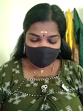 Snapshot of sulekha-mallu chatting on 01-11-25, 03:44 sulekha-mallu online show from 01-11-25, 03:44