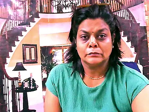 Snapshot of indianCherryPie chatting on 09-19-25, 05:42 indianCherryPie online show from 09-19-25, 05:42