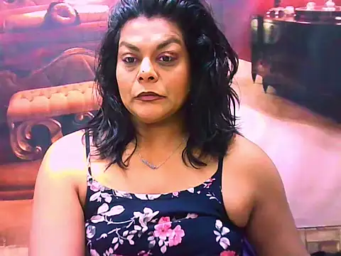 indianCherryPie online show from 06-17-26, 05:21