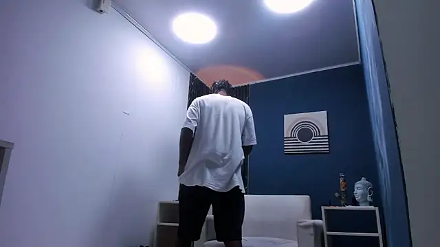 LarryCollin online show from 02-02-25, 01:34