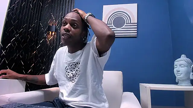 LarryCollin online show from 02-02-25, 10:46