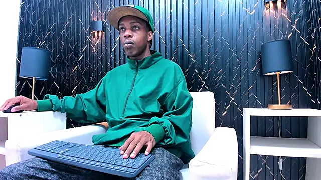 LarryCollin online show from 02-26-25, 01:53