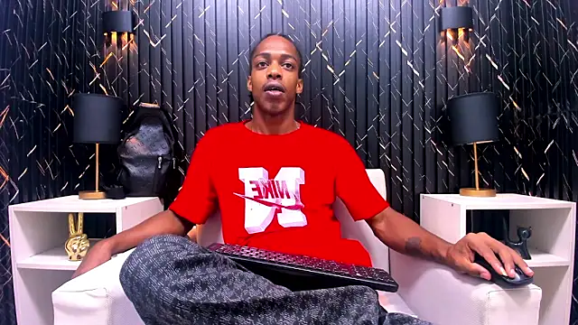 LarryCollin online show from 03-01-25, 06:46